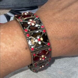 Vintage Elegant antique gold metal stretch Floral Bracelet